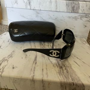 Black pearl Chanel wrap sunglasses